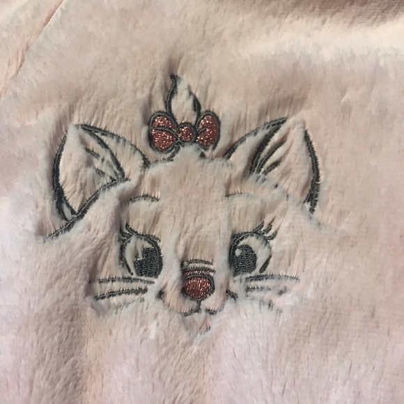 ❌SOLD❌ 3-6M Like New Disney Baby Aristocats Marie softest cute bunting footed - Picture 2 of 8